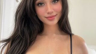 SweetMiaDoll